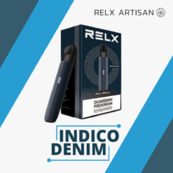 Relx Artisan Device Indigo Denim หุ้มหนังสีน้ำเงินเข้มคล้ายกับสีของผ้าเดนิม อาจมีลวดลายที่มีลักษณะคล้ายกับเส้นผ้าแสดงถึงความเรียบ
